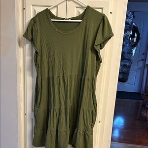 Green Short Sleeve Dress XXL (20) set of 2